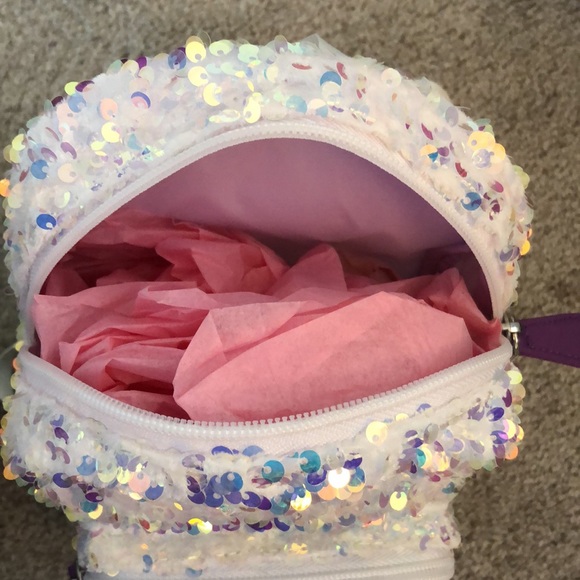 Backpack - Picture 12 of 12